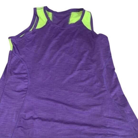 Purple & Neon Green Dri-Fit Sleeveless Active Tank Top With Zipper Pocket By Avi - Picture 5 of 10